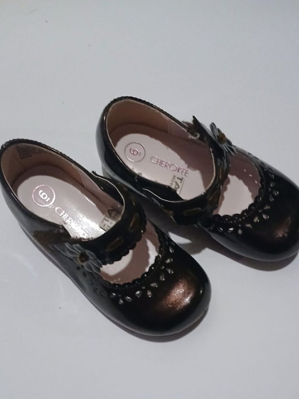 Cherokee girls 6 Shoes